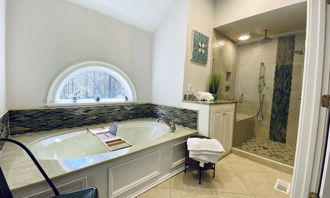Fayetteville House | Newly Renovated! Trilith 1.5 miles 2 Master Suites