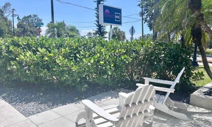 Charlotte Harbor Apartment | Newly Renovated Charlotte Harbor - Sunset Inn #5
