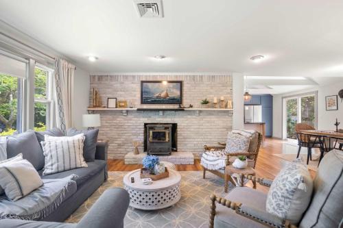 Eastham House | Newly Updated Home Close to Beaches
