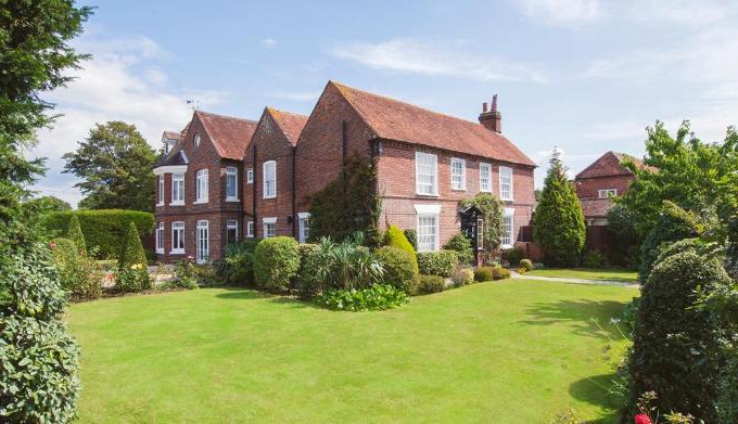 Hayling Island Hotel | Newtown House Hotel