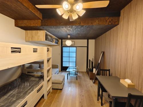 Taisho-ku Apartment | next大正三軒家