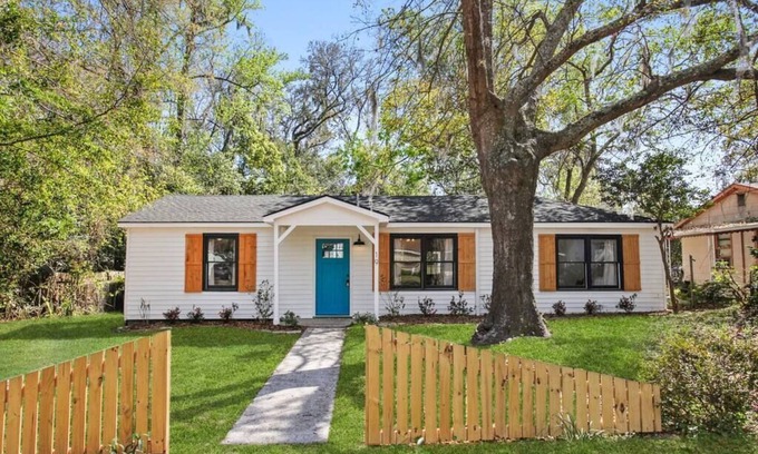 Savannah House | nFarmhouse Haven with Firepit, Grill, and HammocK