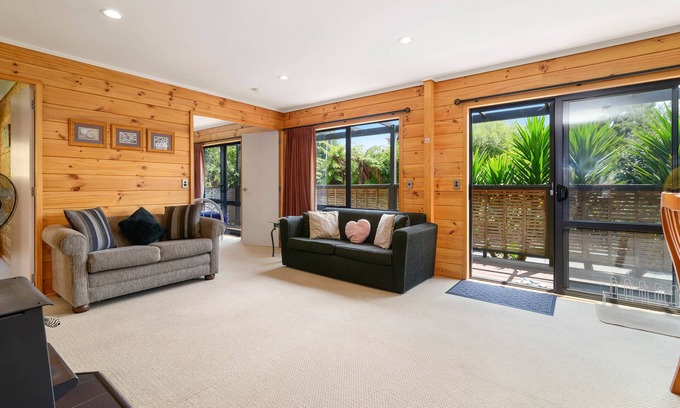 Ngongotaha Cottage | Ngongotaha Lakeside Lodge- Cottage