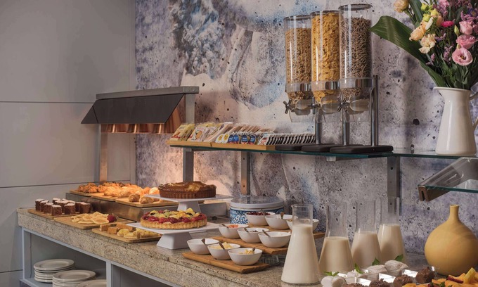 Borgo-Sanzio Hotel | NH Catania Centro