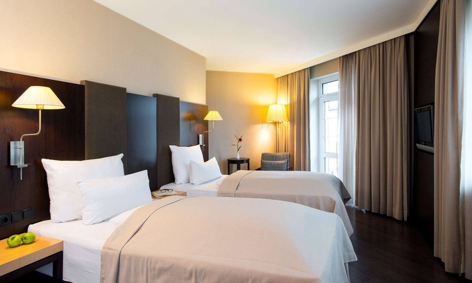 Friedrichstadt Hotel | NH Düsseldorf Königsallee