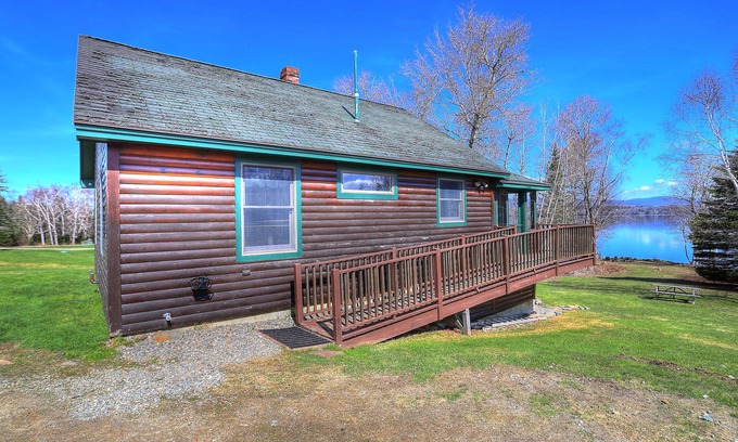 Rangeley Plantation Cabin | Niboban Cabin #8 -Two floors and pet friendly!