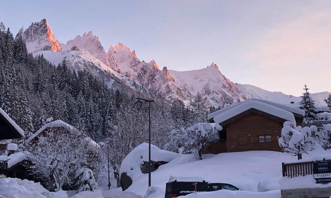 Le Lavancher Apartment | Nice 2 rooms for 2 to 4 people in quiet hamlet with superb view on Mont-Blanc