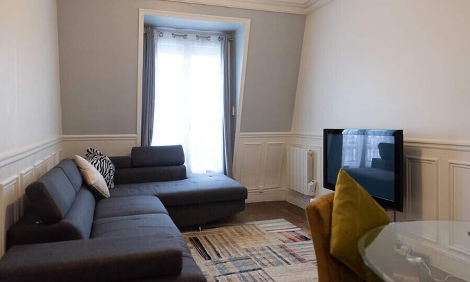 Gare Apartment | Nice 45 m² near the Asian Quarter