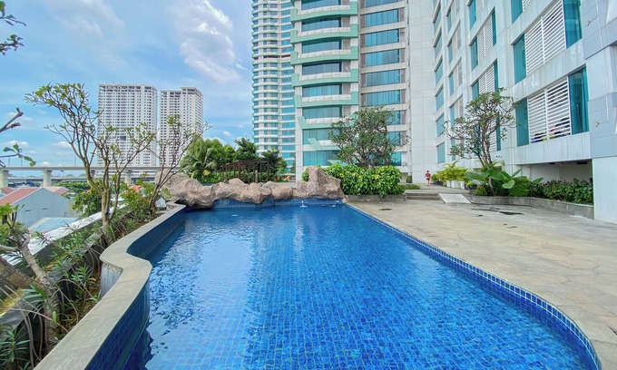 Pekayon Jaya Apartment | Nice And Elegant 2Br At Grand Kamala Lagoon Apartment