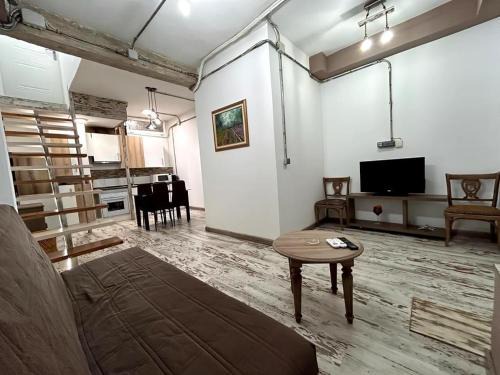 Concepcion Apartment | Nice and quiet flat in Madrid
