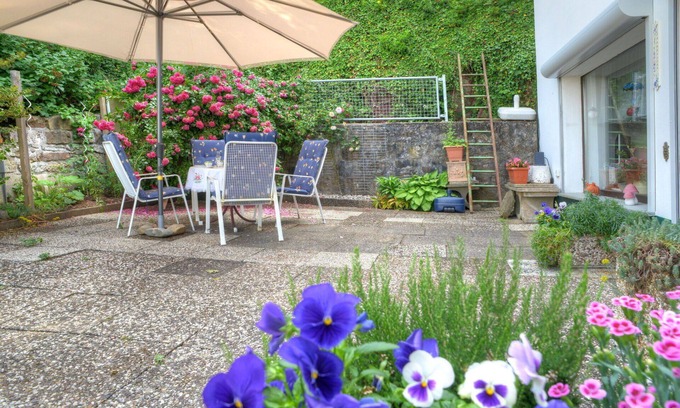 Schwalenberg Apartment | Nice apartment for 4 guests with WIFI, TV, patio, pets allowed and parking