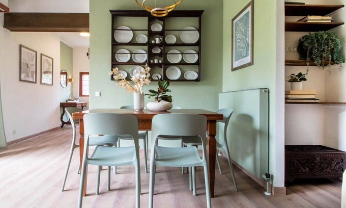 Porto Valtravaglia Apartment | Nice apartment for 6 guests with WIFI, pool, TV and patio