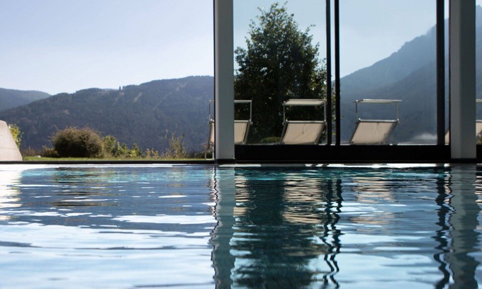 Telfes im Stubai Apartment | Nice apartment for 4 guests with WIFI, pool, TV, terrace, pets allowed and parking