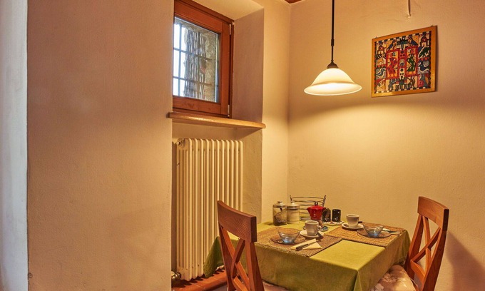 Caprino Veronese House | Nice apartment in villa for 2 people with WIFI, TV, terrace and parking