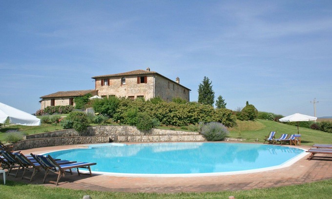 Monteroni d'Arbia Apartment | Nice apartment for 7 guests with pool, WIFI, close to Siena