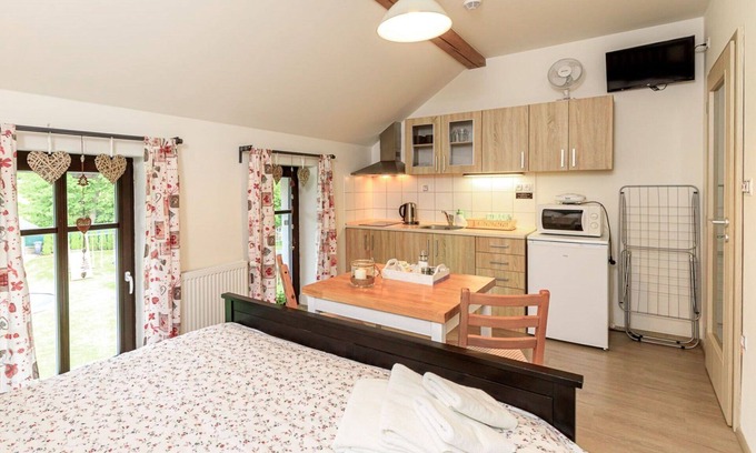 Arnoltice Apartment | Nice apartment for 2 people with WIFI, TV, terrace and parking