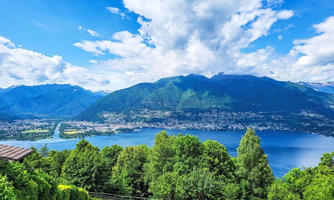Vira Apartment | Nice apartment for 2 guests with patio, pets allowed and panoramic view