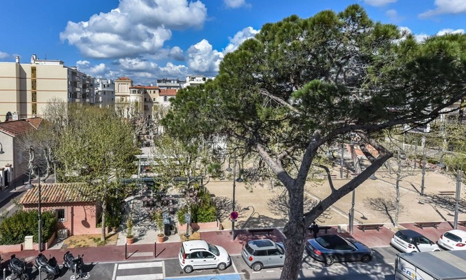 Pointe Croisette Apartment | Nice apartment for 2 people with WIFI, TV and parking