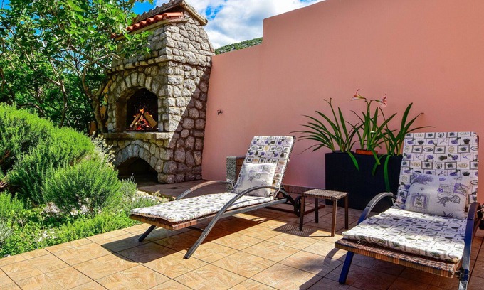 Sibinj Krmpotski Apartment | Nice apartment for 4 people with WIFI, A/C, TV, terrace and parking