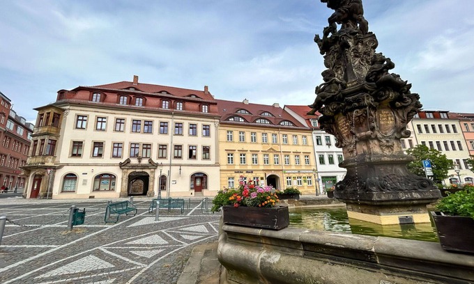 Zittau Apartment | Nice apartment for 6 guests with WIFI, TV, patio and pets allowed