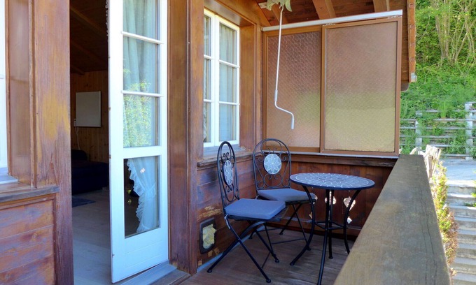 Hünibach Apartment | Nice apartment for 4 people with WIFI, TV and balcony
