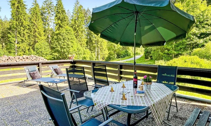 Blasiwald Apartment | Nice apartment for 4 guests with WIFI, TV, terrace and parking