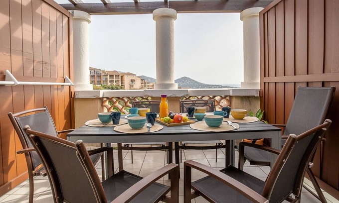 Le Dramont Apartment | Nice apartment for 6 guests with WIFI, pool, TV, terrace and pets allowed