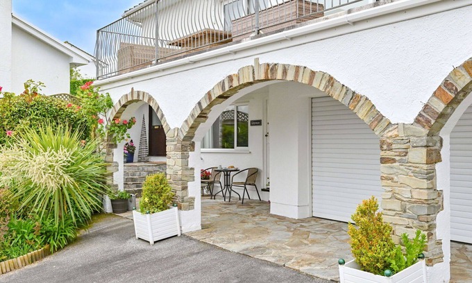 Portmellon Apartment | Nice apartment for 2 people with WIFI, TV, terrace and parking