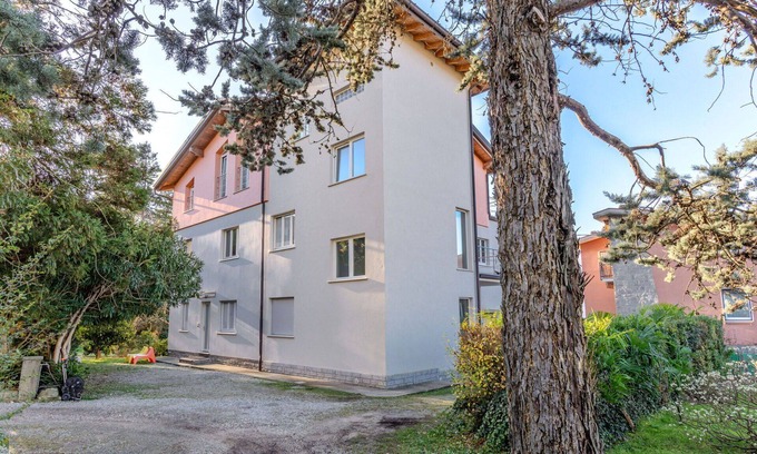Germignaga Apartment | Nice apartment for 6 guests with WIFI, TV, patio and parking