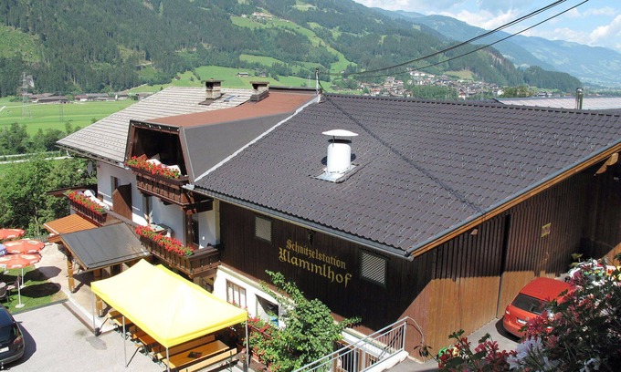 Rohrberg Villa | Nice apartment in villa for 2 guests with WIFI, TV, terrace and parking