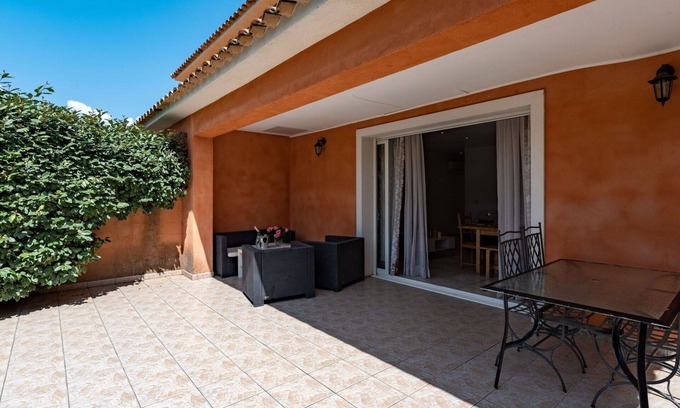 Morta Villa | Nice apartment in villa for 7 people with A/C, pool, WIFI, TV, terrace and parking