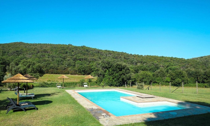 Montorsaio House | Nice apartment in villa with WIFI, pool, TV, patio, pets allowed, panoramic view and parking