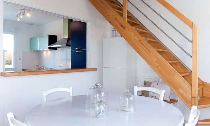 Plozevet House | Nice apartment in villa for 6 people with TV, terrace, pets allowed and parking