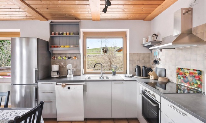 Heitlern Apartment | Nice apartment in Wald with kitchen