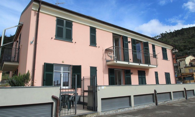 Sestri Levante Apartment | Nice apartment for 5 guests with WIFI, TV and terrace