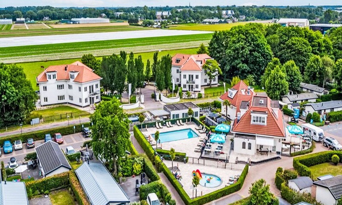 Municipality of Noordwijk House | Nice apartment in villa for 4 people with pool, WIFI, TV, terrace and parking