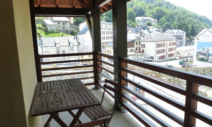 Sers Apartment | Nice apartment sleeping 5 located in Sers
