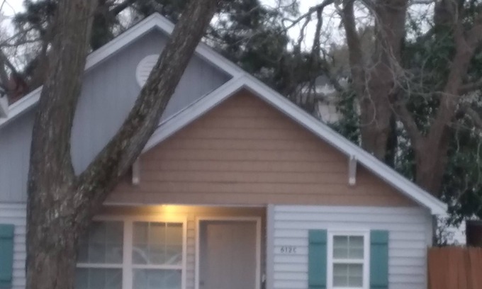 Florence Cottage | Nice cottage in downtown revitalization district, close to medical facilities.