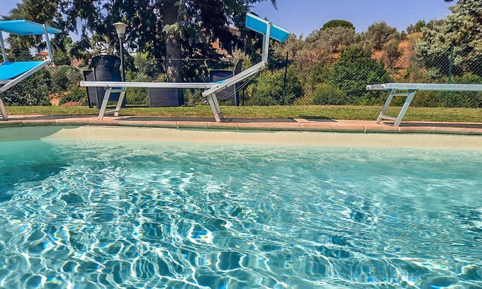 Ficulle House | Nice cottage on the hillside with pool and beautiful view.