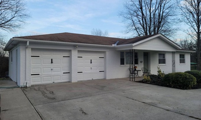 West Chester House | Nice Getaway Home with Hot Tub/Near all