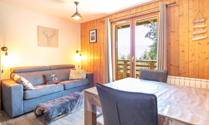Saint-Sorlin-d'Arves Apartment | Nice ground floor apt for 5 people