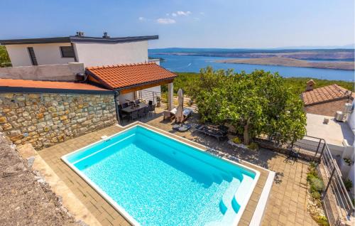 Smrika House | Nice Home In Grmani With Kitchen