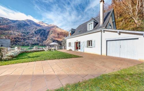 Louvie-Soubiron House | Nice Home In Louvie-Soubiron