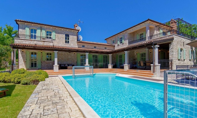 Barat House | Nice home in Porec with sauna