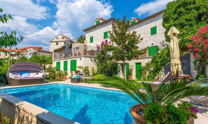 Postira House | Nice home in Postira with WiFi