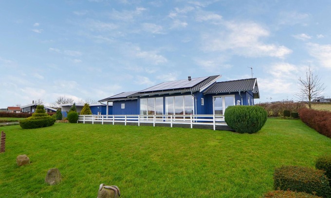 Ronde House | Nice home in Rønde with house sea view