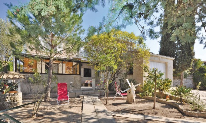 Saint-Cannat House | Nice home in Saint Cannat with WiFi