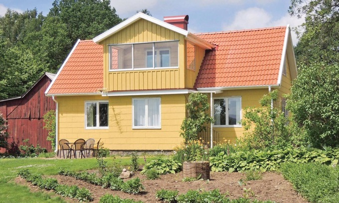 Falkenberg Municipality House | Nice home in Vessigebro with kitchen