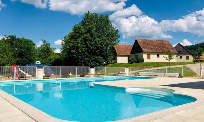 Lacapelle-Marival House | Nice house on holiday park with swimming pool