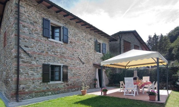 Castelnuovo di Garfagnana Apartment | Nice apartment for 6 people with WIFI, TV and panoramic view